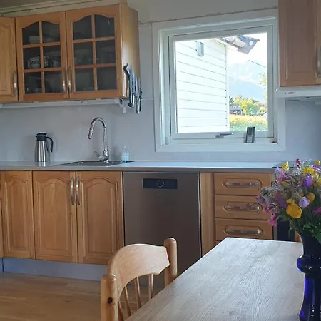 בית נופש Traditional Located Close To Fjord *